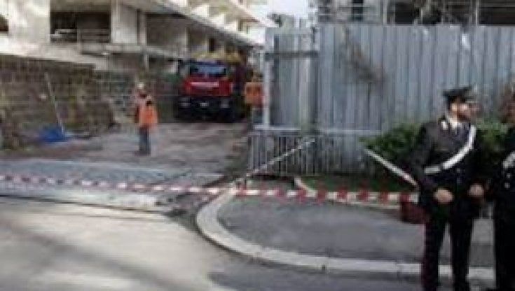 Roma, donna morta sotto al cancello delle Torri all'Eur: condannati il responsabile dei lavori e un operaio