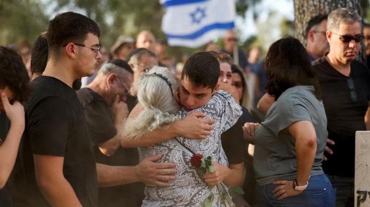 Un anno dopo il raid di Hamas in Israele, in Toscana si alza l’allerta attentati