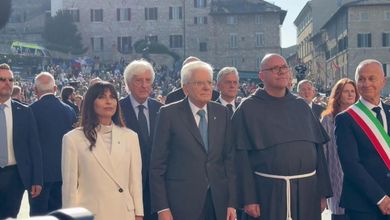 L'arrivo del presidente Mattarella ad Assisi per le celebrazioni di San Francesco