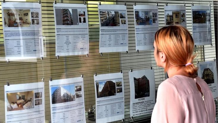 Spunta la spia della casa: le agenzie pagano una percentuale a chi dà informazioni su chi vende