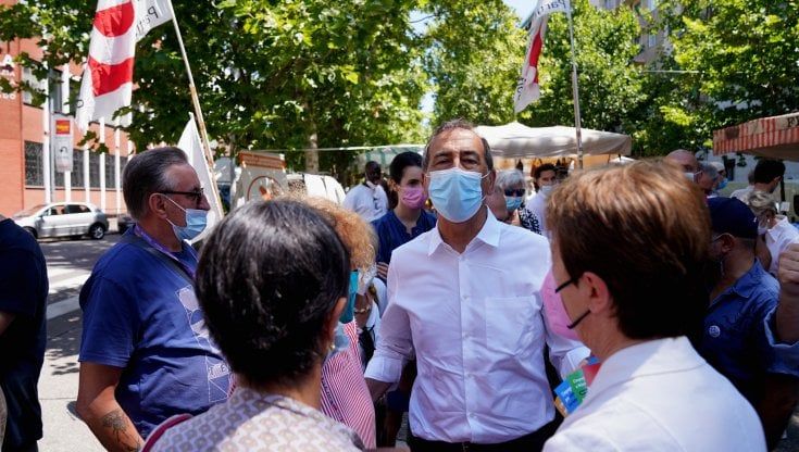 Comunali a Milano, gli avamposti della campagna di Sala: diciotto gazebo per parlare con la città
