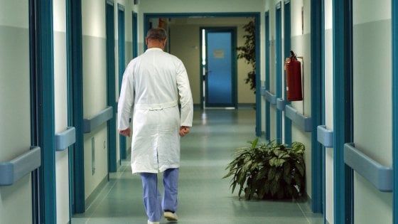 Sanità, a Milano un medico denunciato al giorno. La pm: "Dato patologico"