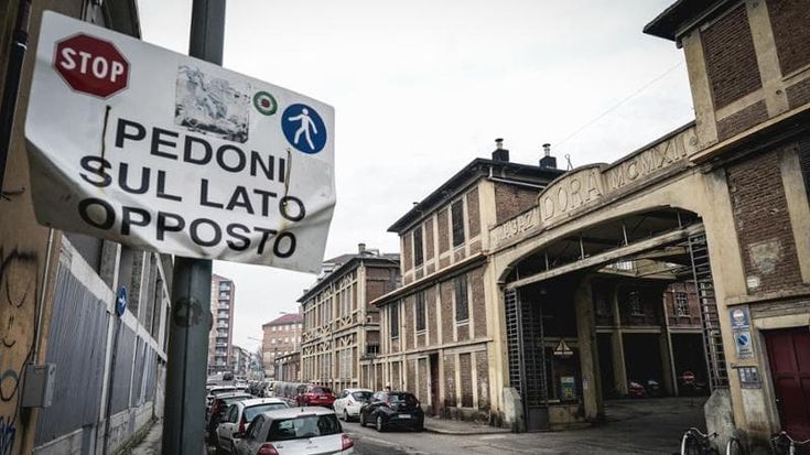 La nuova anima dei Docks Dora di Torino, una cittadella dove convivono design, arte, musica e cucina