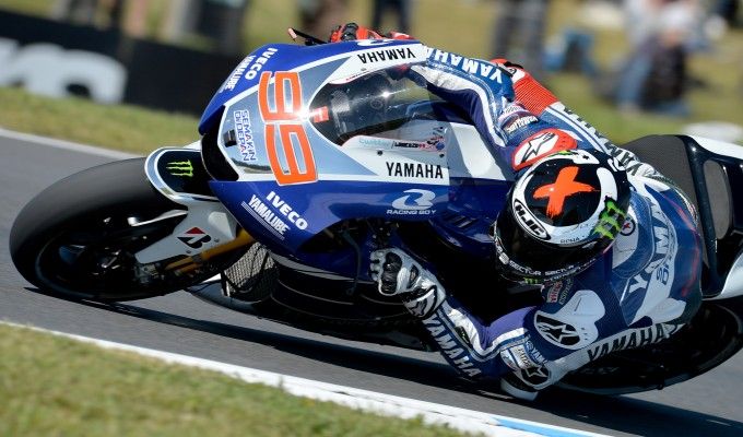 MotoGp, Australia: Lorenzo in pole, Rossi terzo