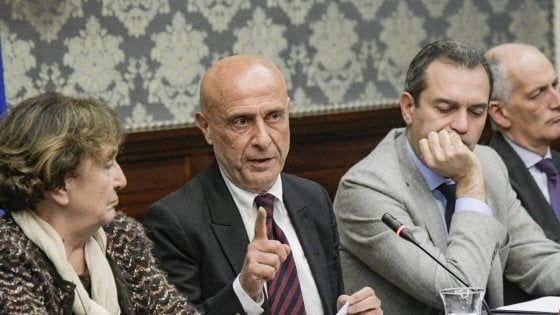 Minniti incontra Arturo: "Ha una forza straordinaria"