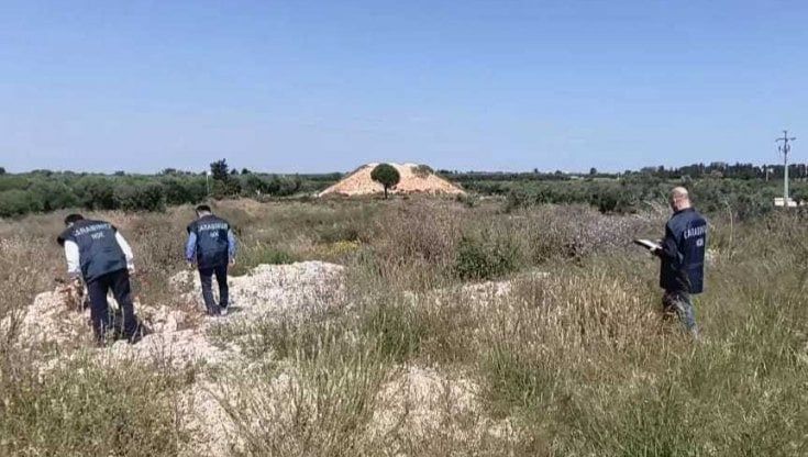 Bari, cumuli di amianto utilizzati per realizzare la nuova strada Poligonale: interdette due aziende