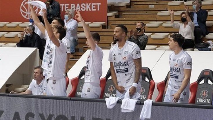 Basket, playoff: Brindisi e Virtus Bologna volano in semifinale