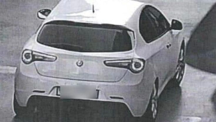 Boom di furti in appartamento nel Sud Barese, il sindaco di Mola pubblica foto dell'auto dei ladri: "Collaborate"