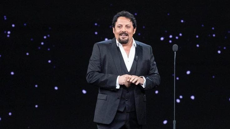 Enrico Brignano: “La sana noia di quando ero un bimbo non è più di questi tempi”