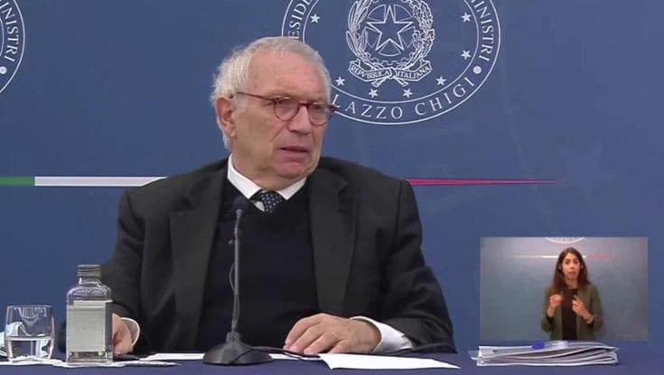 Scuola, Bianchi: "Dal Pnrr subito bandi per 5 miliardi di euro. Tre andranno agli asili nido"