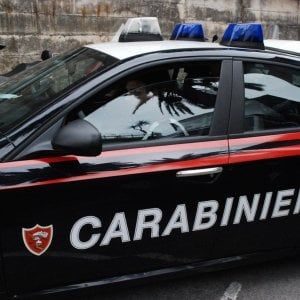 Caporalato, tre euro all'ora per lavorare nei campi a Scanzano Jonico: arrestati in due