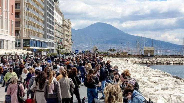 Pasqua internazionale: boom di turisti stranieri i dazi non frenano gli arrivi