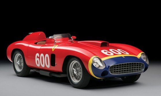 Sale l'attesa per l'asta della Ferrari guidata da Fangio