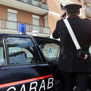 Torino, padre denuncia il figlio quindicenne per salvarlo dallo spacciatore
