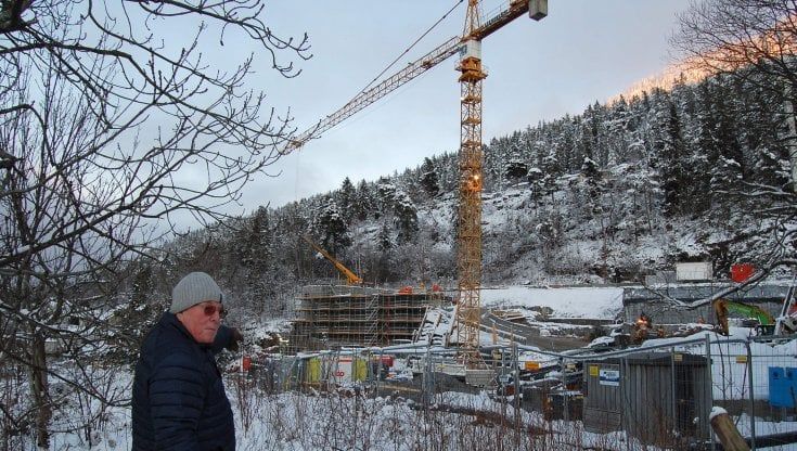 Utoya, a dieci anni dalla strage il memoriale di Oslo divide i norvegesi