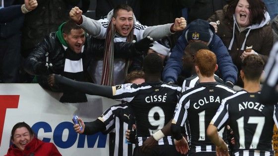 Inghilterra, il Chelsea cade a Newcastle. Il City vince e va a -3 ma perde Aguero