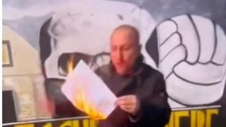 “Il daspo a fuoco”, in Salento allarme per la rivolta dei tifosi: minacce al questore con un rap