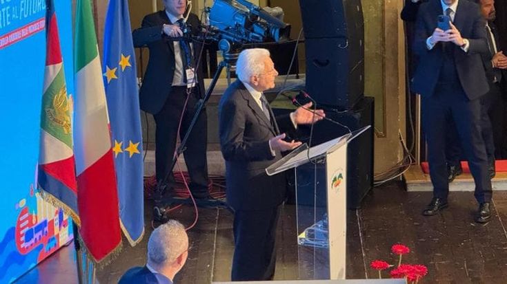 Mattarella a Lecce per l'assemblea delle Province: “Enti indeboliti con ricadute sui cittadini”