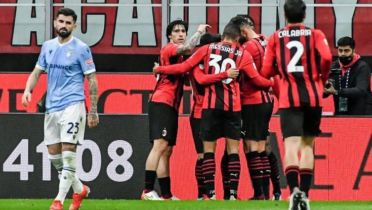 Coppa Italia, Milan-Lazio 4-0: Leao, Giroud e Kessié regalano ai rossoneri due derby con l'Inter in semifinale