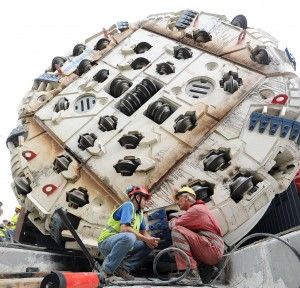 Tav, la talpa entra <br />nel tunnel di Chiomonte