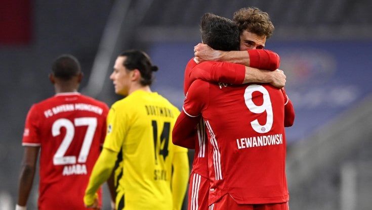 Bundesliga, rimonta Bayern: da 0-2 a 4-2 col Dortmund. Il Lipsia non molla