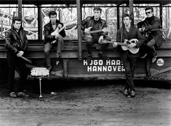 Astrid Kirchherr, la fotografa che inventò il look dei Beatles