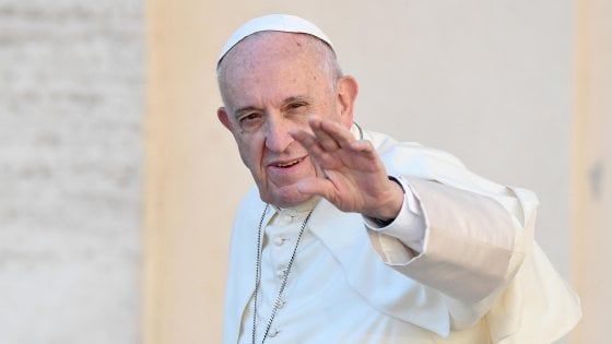 Lavoro, Bassetti (Cei): "Tempo chiacchiere finito, politica cambi". Il Papa: "Precariato ferita che uccide"