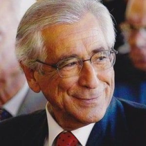 Andrea Manzella: "Le urne aspettino, il bilancio pubblico ha la priorità" 