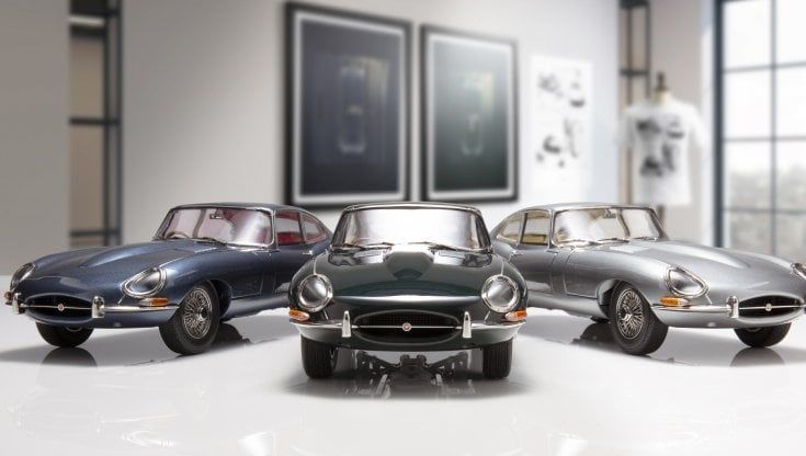La Jaguar E continua a sedurre con gli oggetti da collezione