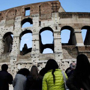 Roma, boom di visitatori al Colosseo per la domenica gratis
