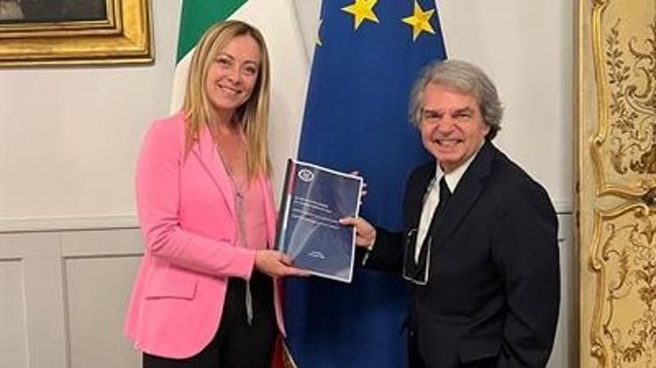 Il Cnel boccia il salario minimo. La Meloni si accoda a Brunetta: “Non serve per il lavoro povero”. Il Pd: “Il governo fugge”