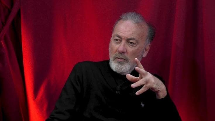 Il poeta Franco Arminio: "Ascoltiamo alberi e gatti, abbracciamoci di più. Trump? Un drogato social"
