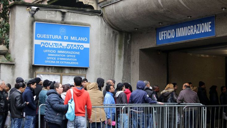 Cultura, religione, sicurezza: ora l'immigrato fa paura