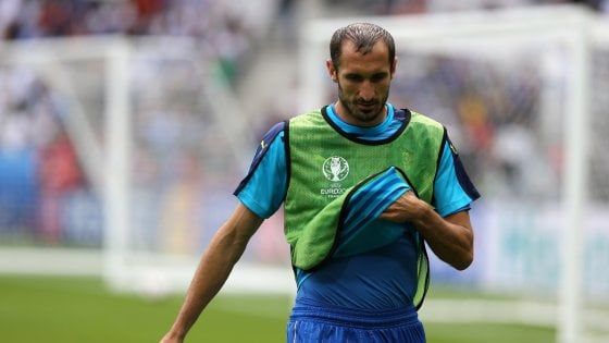 Nazionale, tegola per Ventura: si ferma Chiellini, torna a casa