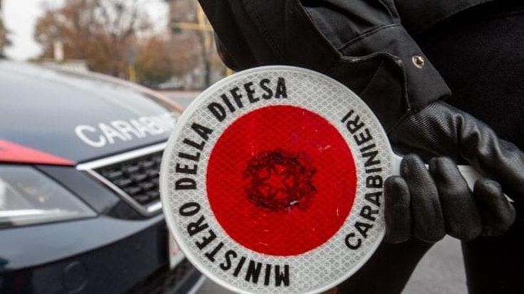 16enne accoltellato nel casertano: due fermi