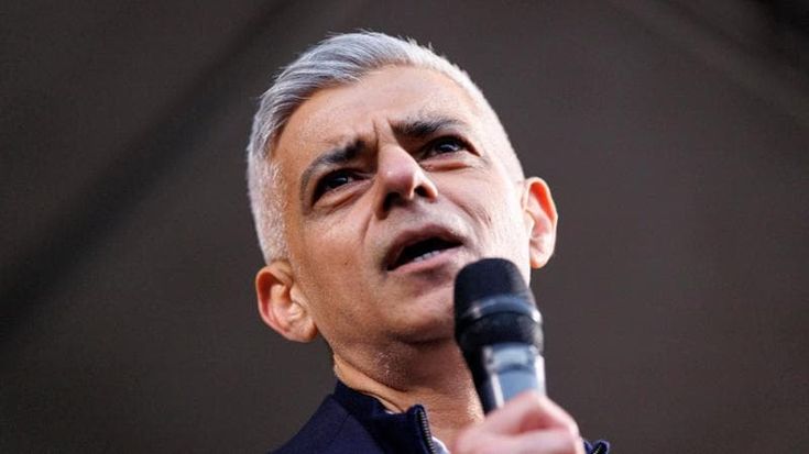 Il sindaco di Londra: “L’unica strada è tornare nella Ue”