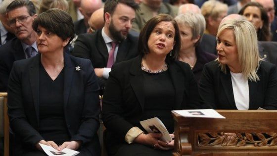 Irlanda del Nord, ai funerali della giornalista Lyra McKee politici di ogni parte