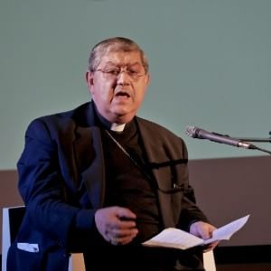 Il grido di dolore del cardinale Sepe:  "Ancora sangue nelle case" 