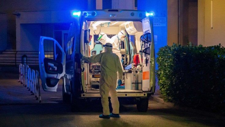 "In lacrime ha raccontato della violenza, si vergognava": per la studentessa stuprata dal soccorritore testimoniano parenti e amici