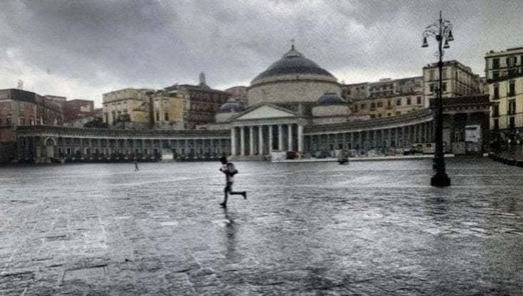 Proroga allerta meteo arancione: anche domani scuole e parchi chiusi a Napoli