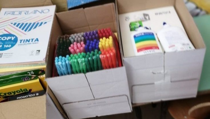 Lecce, avevano rubato colori e quaderni dall'asilo: gara di solidarietà per restituirli ai bambini
