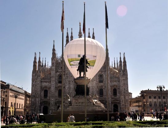 Duomo, decolla la mongolfiera per la 'Via Lattea' del Fai