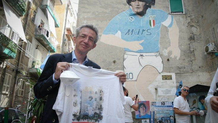 Il re della lingerie tra Manfredi e Bassolino