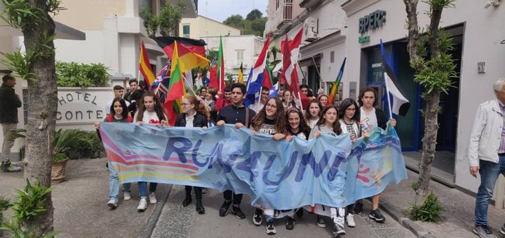 “Run4unity”, a Ischia studenti in marcia per la pace e l’ambiente