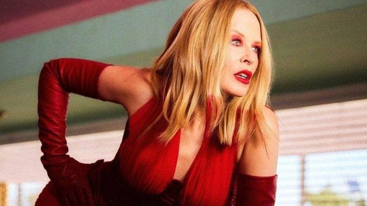 Kylie Minogue sogna un duetto con Madonna: “Faremmo crollare tutto”