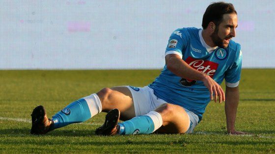 L’allarme per Higuain è già rientrato oggi si allena, contro il Genoa ci sarà 