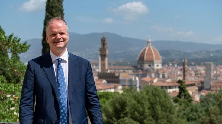 Firenze, nel centrodestra cresce l’operazione Schmidt sindaco: presto il direttore degli Uffizi incontrerà Donzelli, FdI