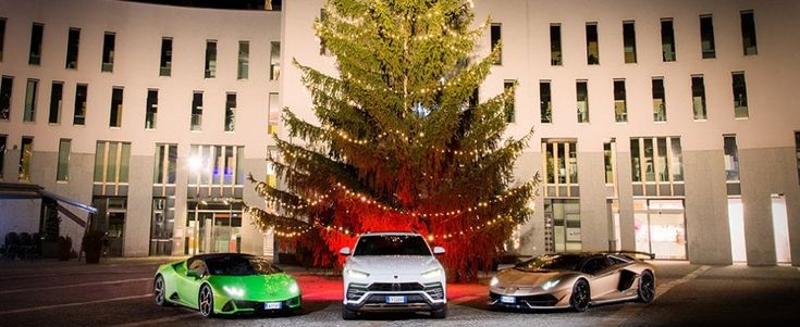 Babbo Natale va veloce con il Lamborghini Christmas Drive