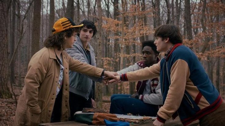 Stranger Things e Prince: come “Purple Rain” e “When Doves Cry” hanno cambiato il finale della serie
