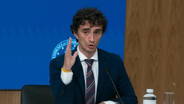 Dai travestimenti in stile nazi ai campanelli, scivoloni e ricadute di Galeazzo Bignami di FdI